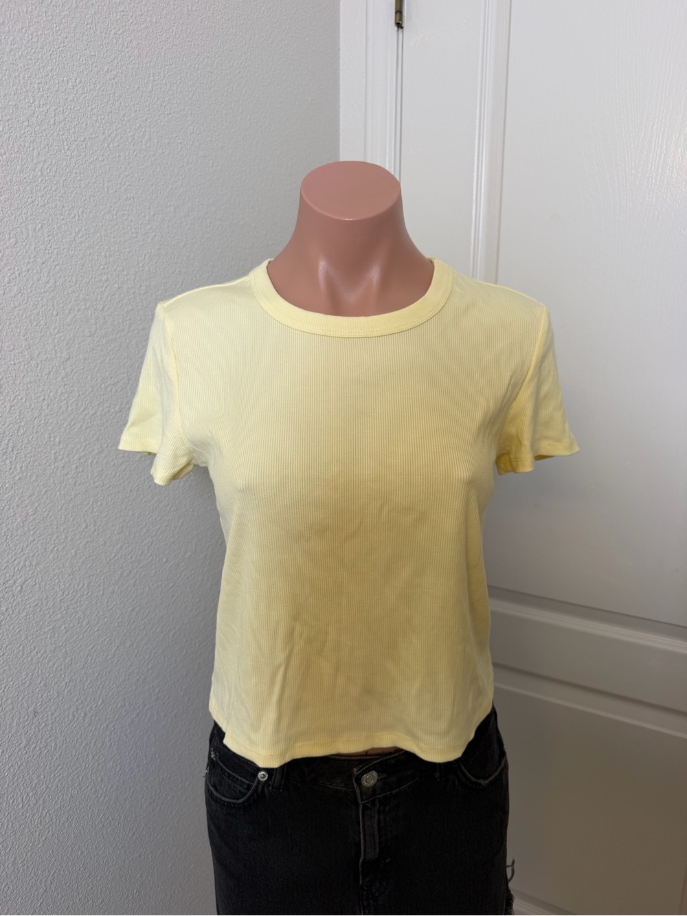 Gypsy + Jade Short Sleeve Lightweight Yellow Crew Tee
